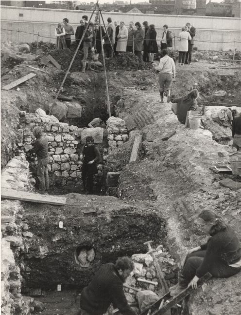 Ah13_Baynards_Castle_4_1972