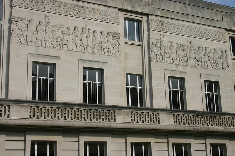 Photograph of the exterior of Wandsworth Town Hall